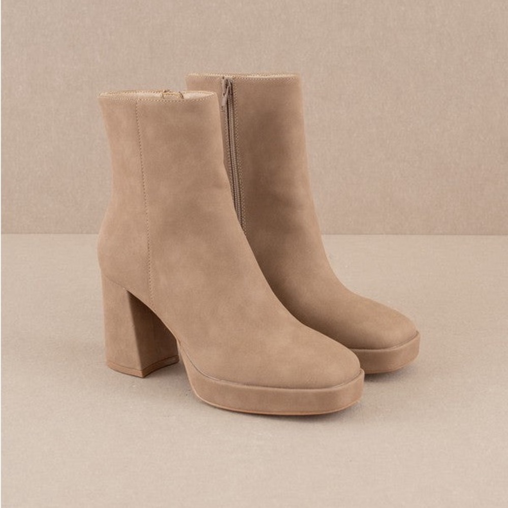 Square Toe Platform Ankle Booties - Oasis Society